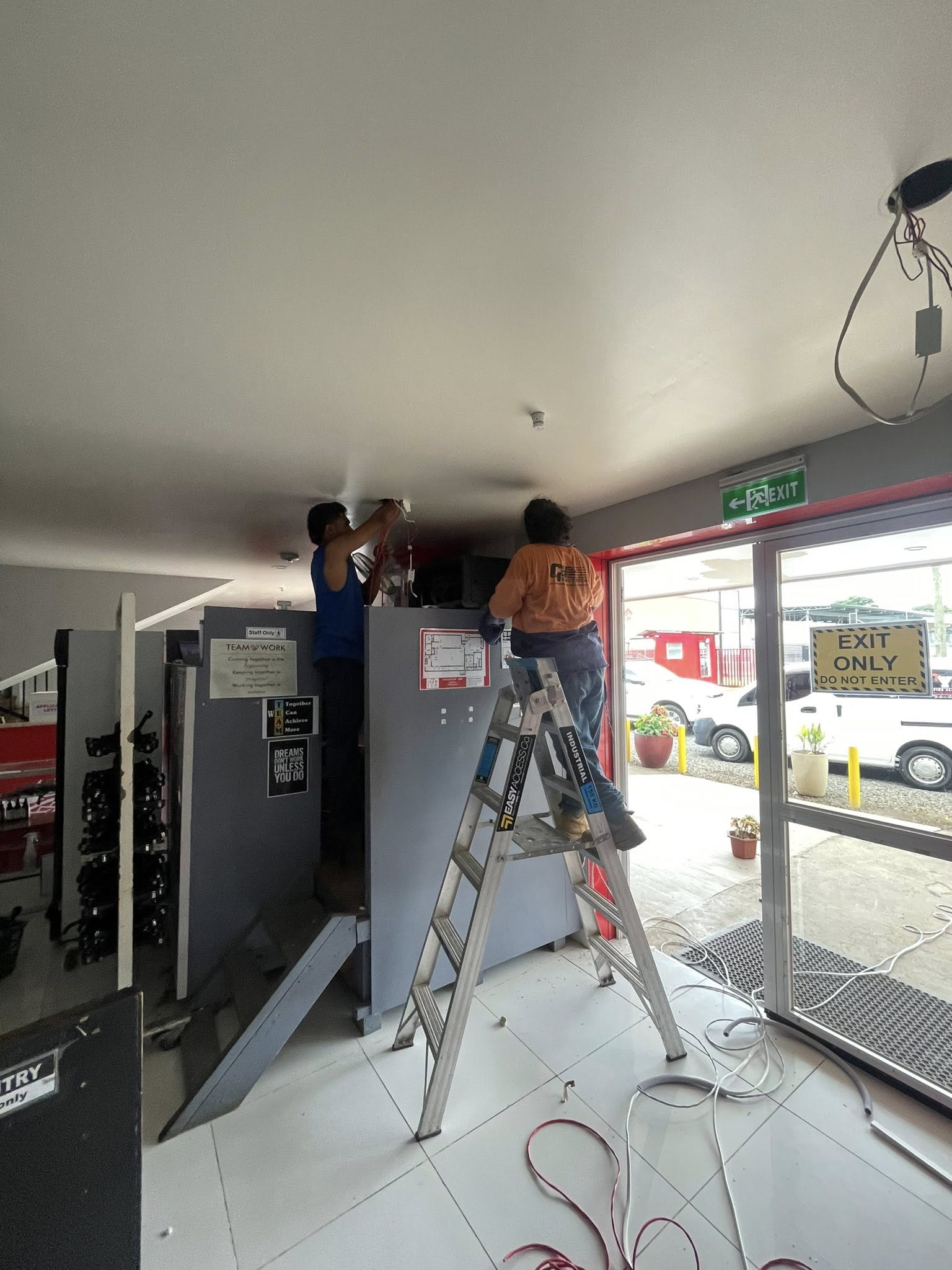 Professional fire alarm installation